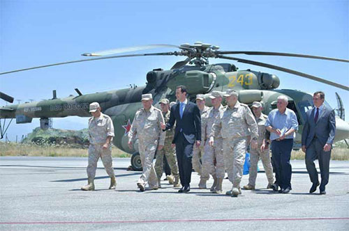 El Presidente de Siria visita la base rusa Hmeymim
